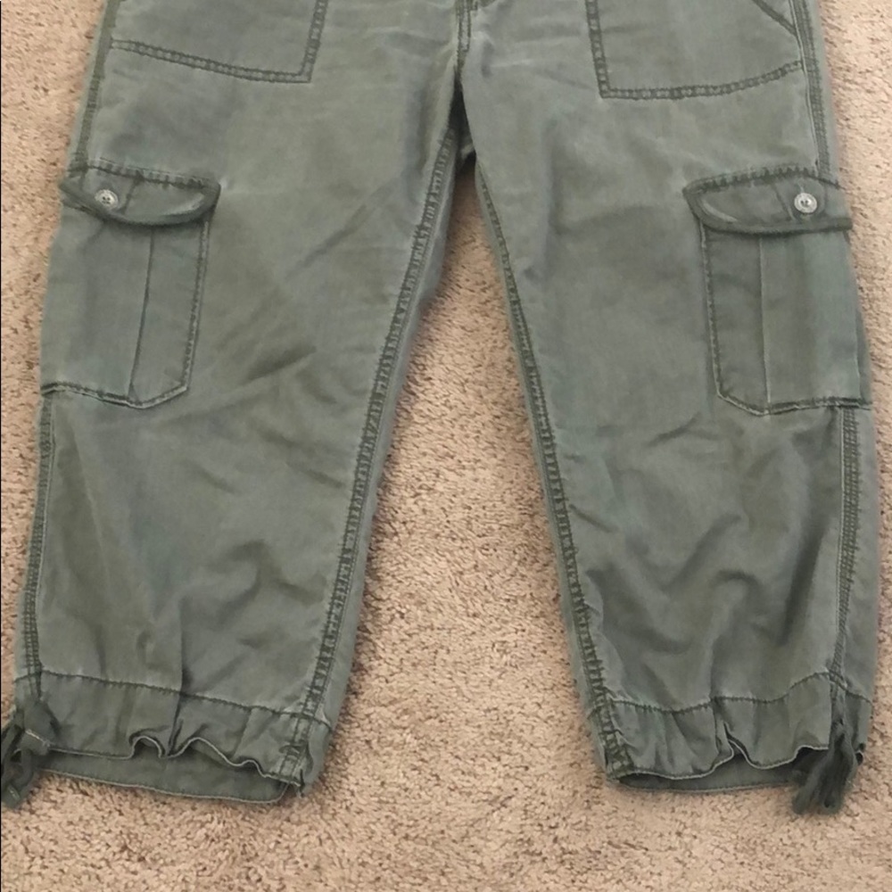 Capris - Picture 2 of 6
